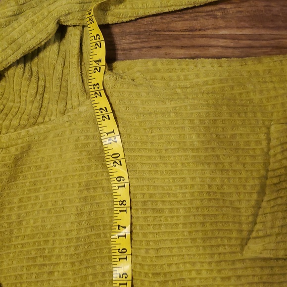 Cotton  Velour lime/mustard green color jacket  Oversized Buttons Large - Picture 5 of 8